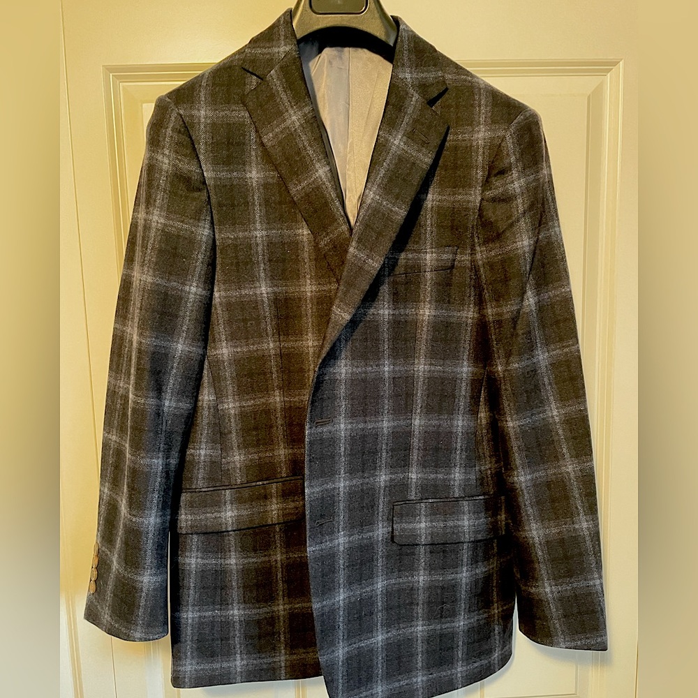 MINT! HART SCHAFFNER MARX 42R WOOL $795